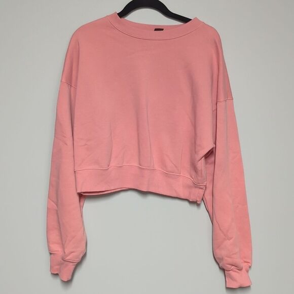 wild fable Tops - wild fable Pink Cropped Sweatshirt